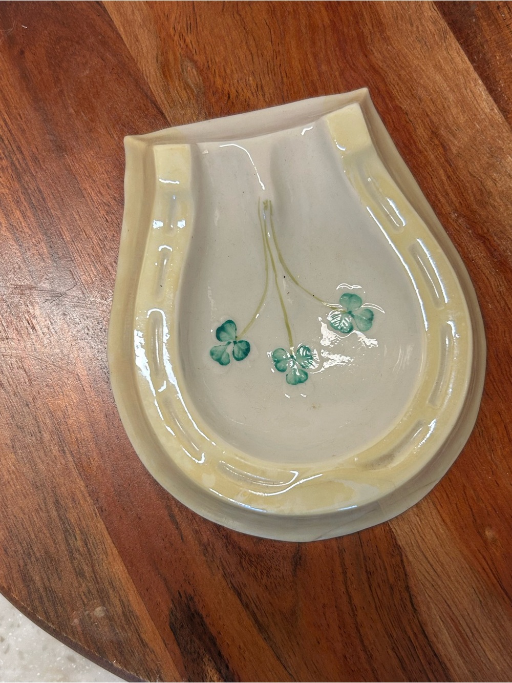Belleek Porcelain Lucky Horseshoe Spoon Rest / Ashtray / Pipe Rest Shamrocks